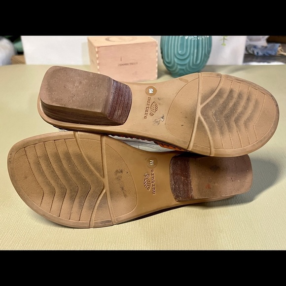 🛍️Orange leather NURTURE slide sandals size 6.5 - Picture 6 of 6